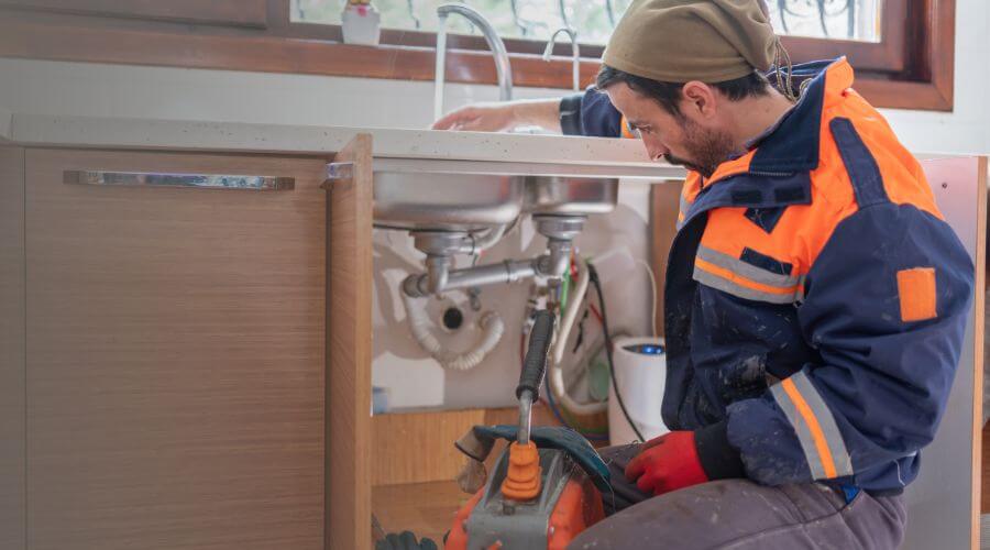 Local annual plumbing maintenance in Muscatine, IA